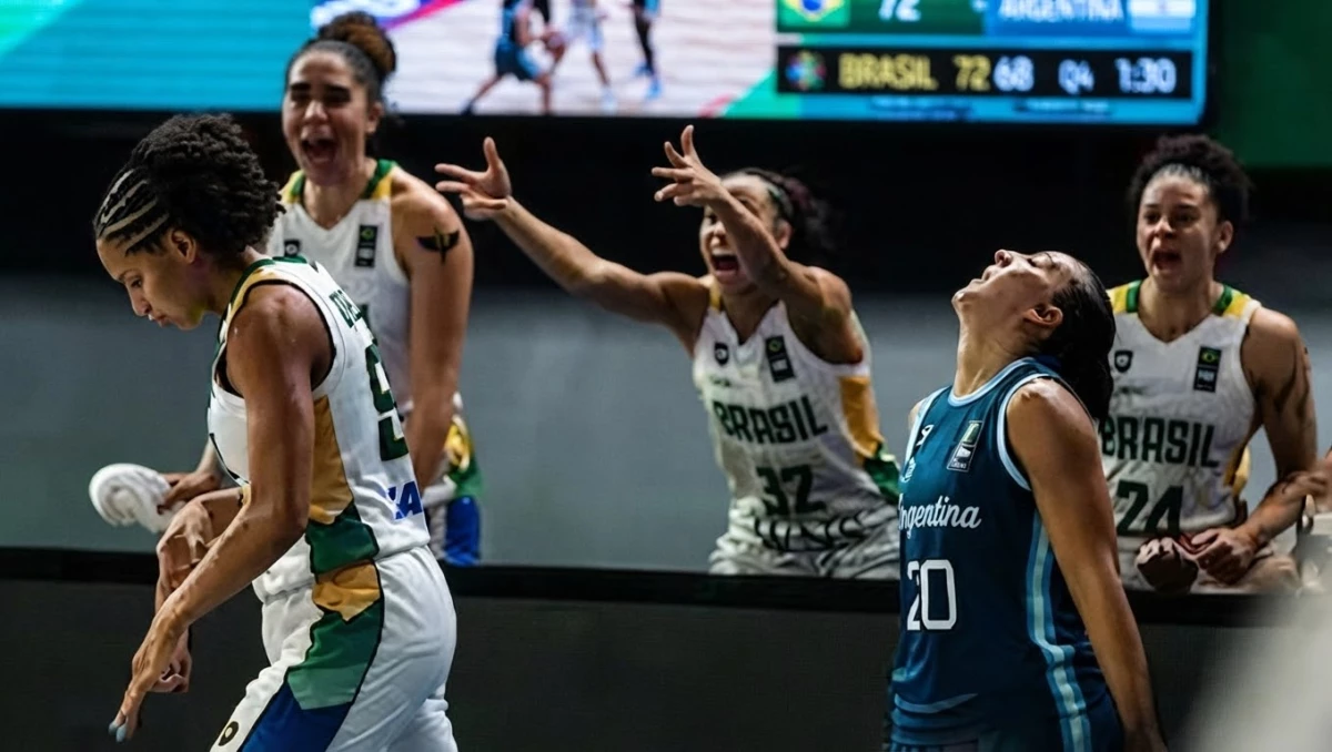 Foto: Argentina sufre la eliminación y Brasil festeja la clasificación a semifinales.