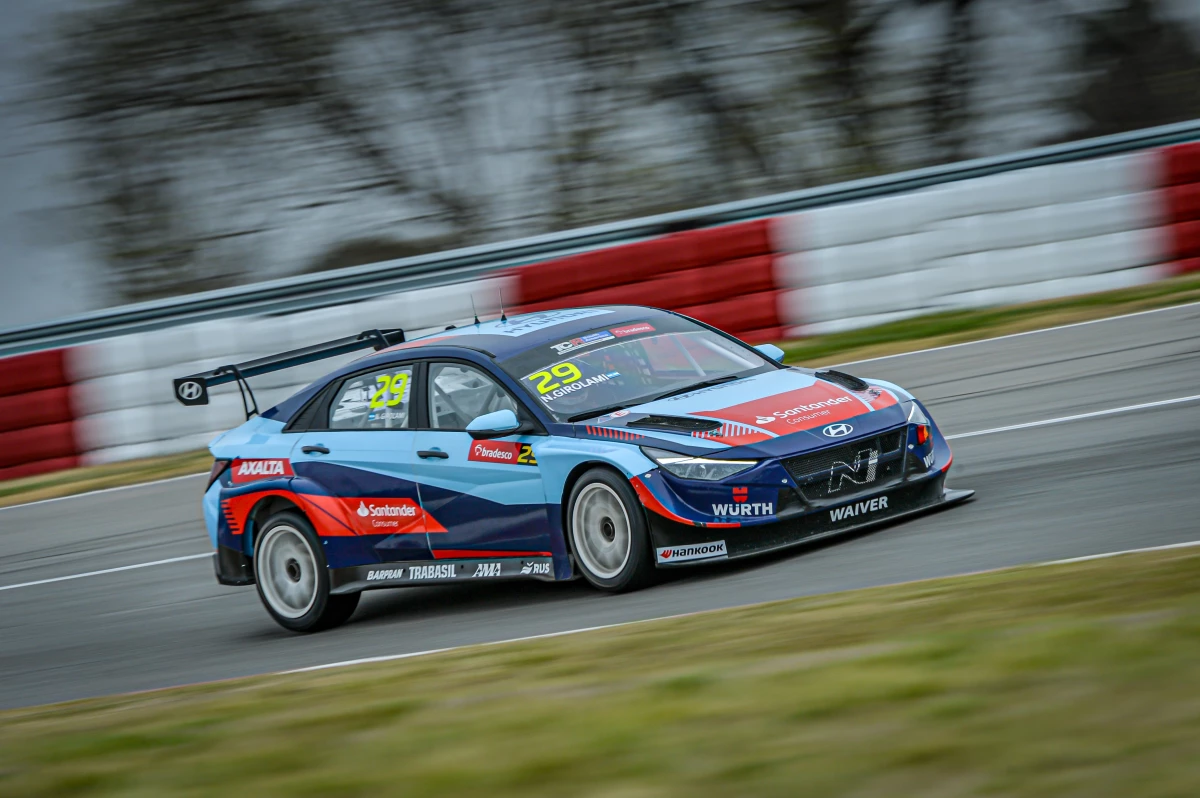 Foto: Prensa TCR South América. El cordobés Girolami, con Hyundai, dominó la clasificación en Alta Gracia