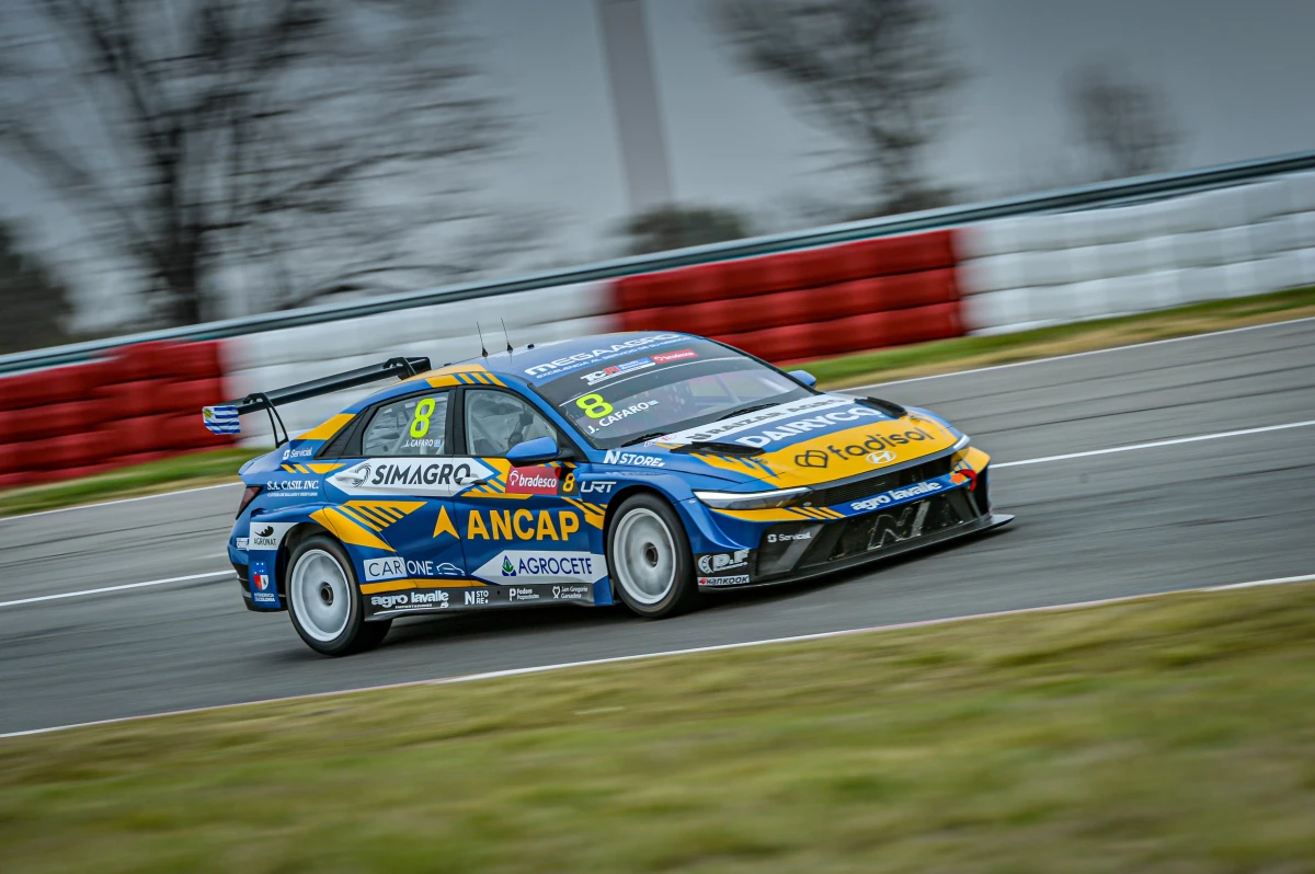 Foto: Prensa TCR South América. El uruguayo Cáfaro (Hyundai) logró el segundo tiempo clasificatorio