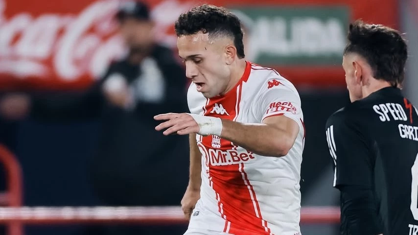 Foto:@CAHuracan. Empate 0-0 en Parque de los Patricios entre Huracán y Deportivo Riestra