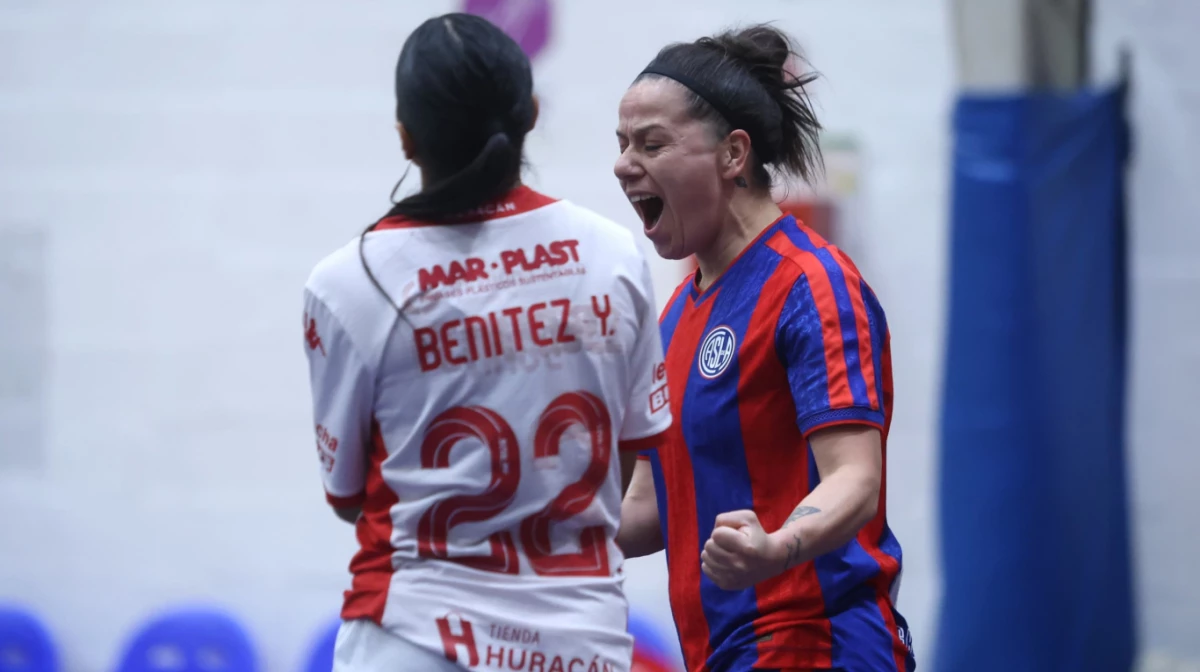 Foto:@caslafutsalfem. Victoria del Ciclón en el clásico: 4-1 a Huracán&nbsp;