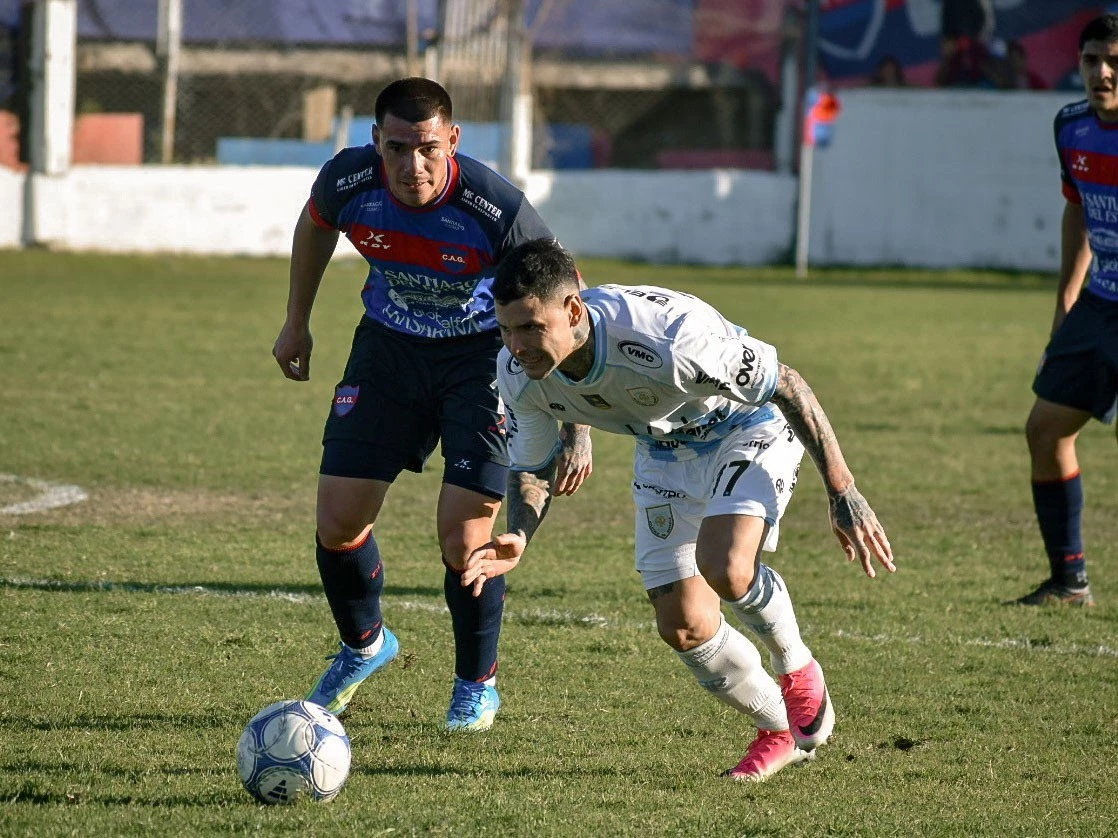 Foto:@OficialAMSyD. Guemes y Atlético de Rafaela igualaron sin goles en Santiago del Estero