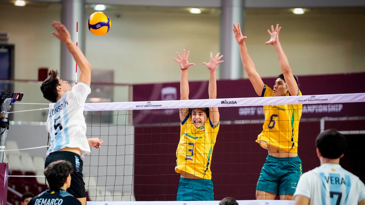 Argentina comenzó mejor en el partido pero finalmente Brasil se quedó con el partido | Foto: FeVA