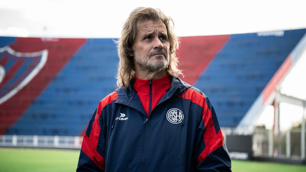 Foto: Insúa volvió al Nuevo Gasómetro por tercera vez en un momento crítico de San Lorenzo.