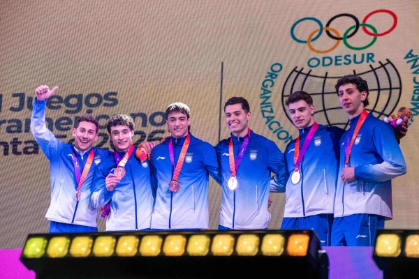 Foto: Santiago Mayol, Daniel Villafañe, Matías Coralizzi, Nahuel Pardo, Ivo Chiapponi y Luca Alfieri.