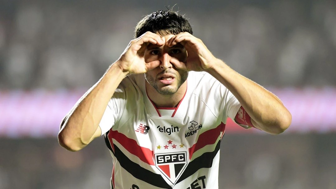 Foto:@SaoPauloFC. El argentino Calleri sigue enfocado con el gol: anotó en el triunfo sobre Internacional
