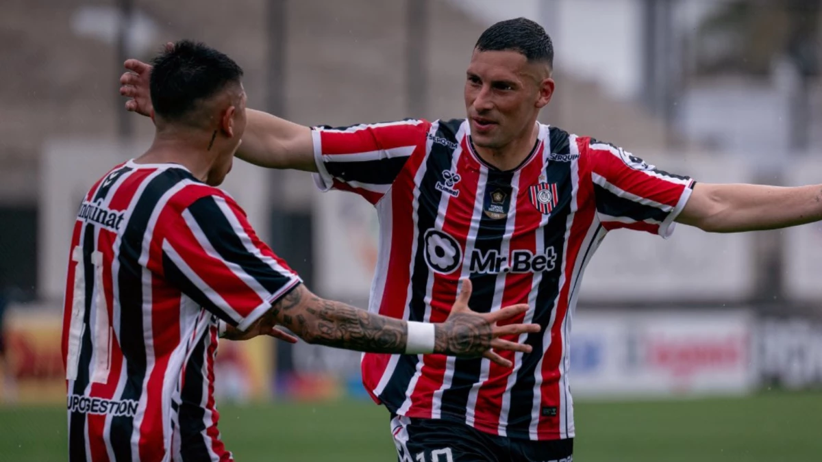 Foto:@ChacaOficial. Una muestra de autoridad del Funebrero que se impuso a Quilmes por 3-0