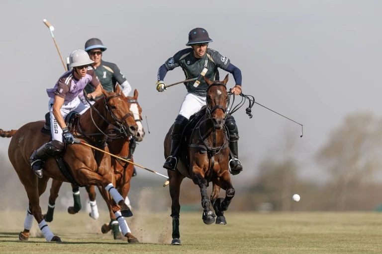 Foto: Prensa AAPolo (Matías Callejo). La Hache Polo Team se metió en semifinales, tras derrotar a Hiper