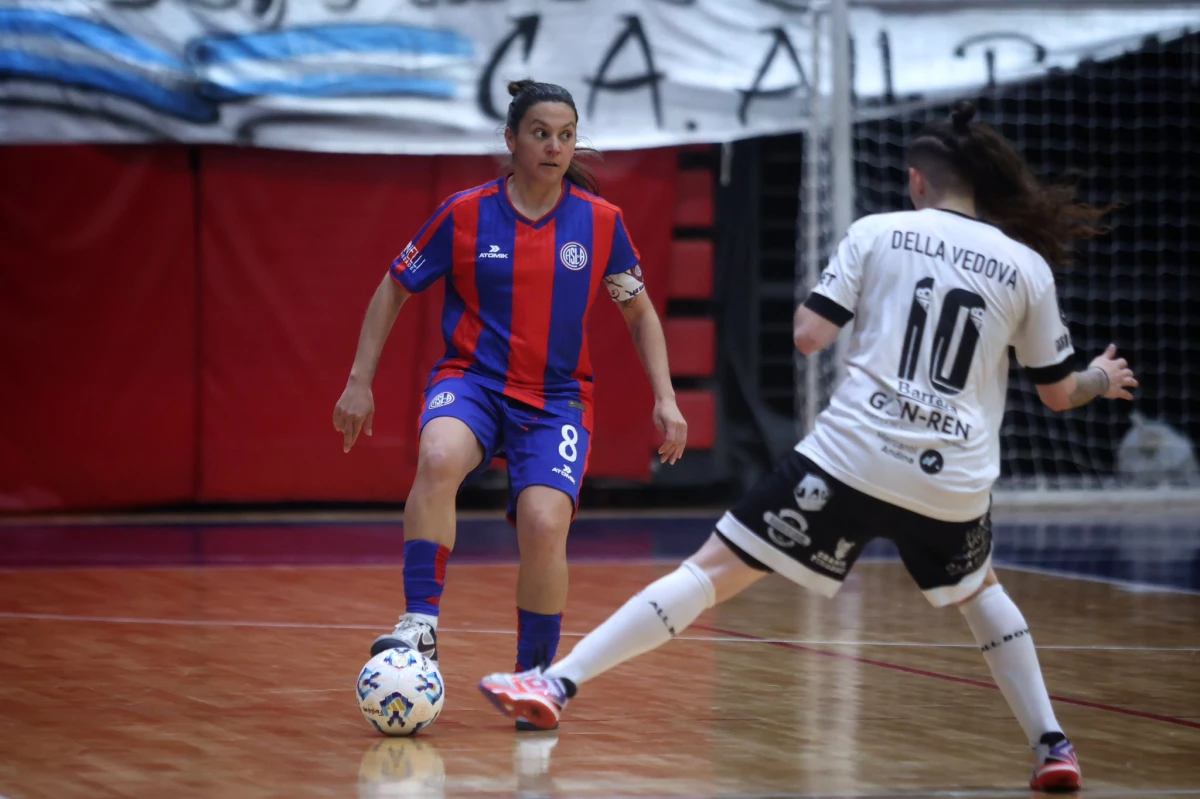 Foto:@caslafutsalfem. San Lorenzo cayó como local ante All Boys por 2-0, en Boedo.