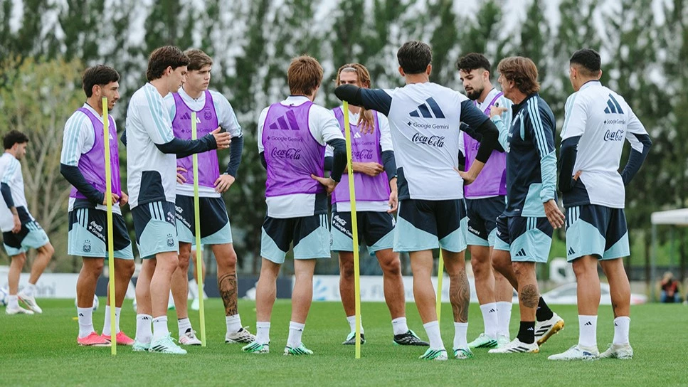 Foto (AFA): La selección volvió al trabajo luego del fin de semana libre.