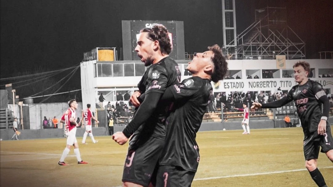 FotoX@caplatense. Gonzalo Lencina ingresó y marcó su segundo tanto desde que juega en Platense.