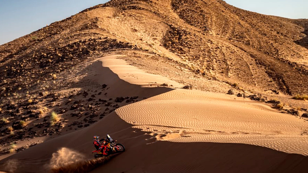 Luciano Benavides viene de dos etapas muy duras para él y su moto en el Rally de Marruecos | Foto: Prensa Benavides