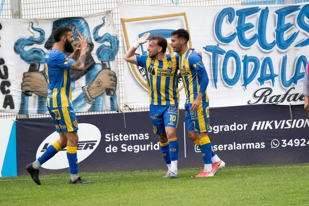 Foto:@atlantaoficial. El Bohemio se hizo fuerte en Rafaela y le ganó a Atlético por 3-2