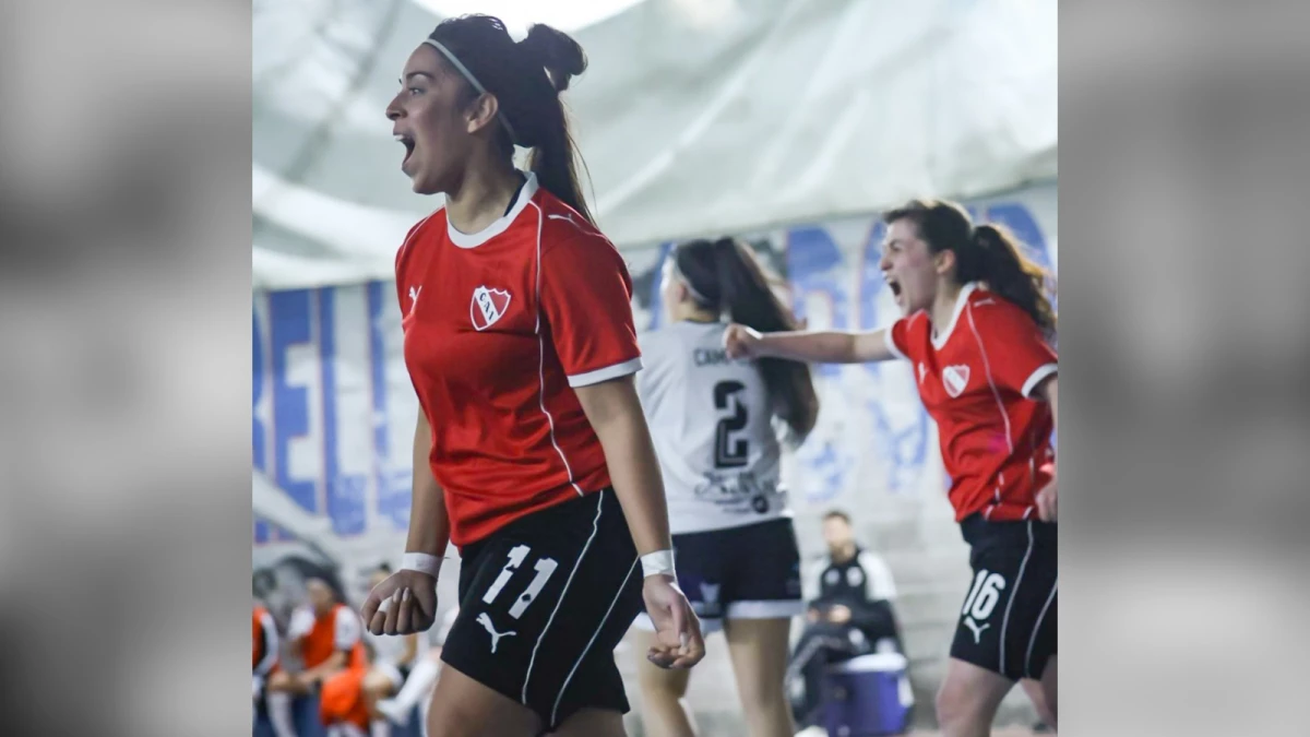 Foto:@futsalcaifem. La zurda Melany Correa convirtió el tanto de Independiente que le ganó a All Boys por 1-0