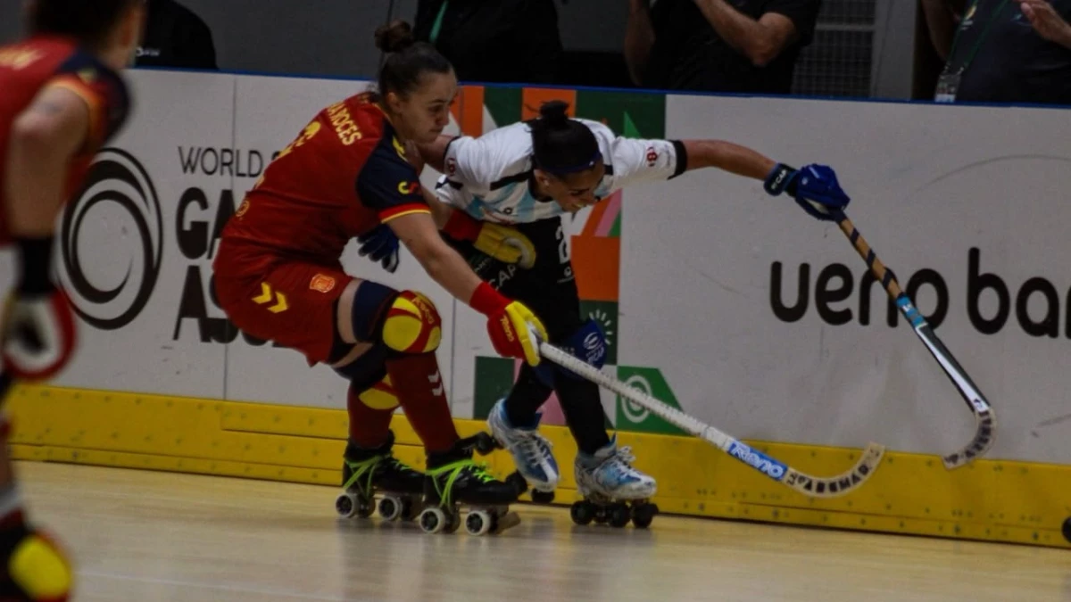 Las duras fricciones de la final entre las Aguilas y España. foto: &nbsp;@comitenacionalarg