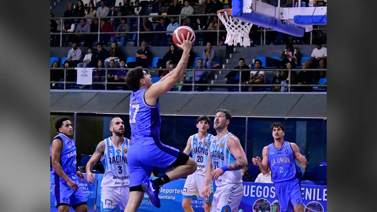 Foto: Racing, de Chivilcoy salió a la ruta con buen suceso.