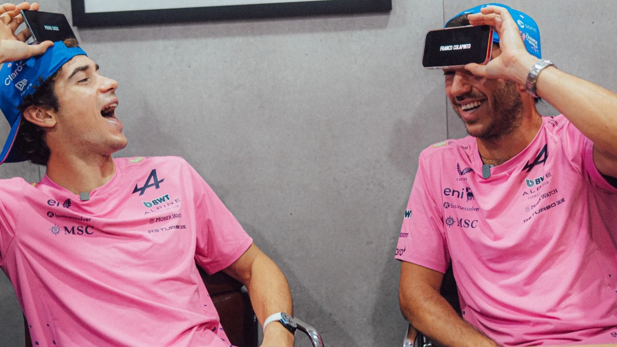 Franco Colapinto junto a su compañero en Alpine, el francés Pierre Gasly. (Foto: @AlpineF1Team)