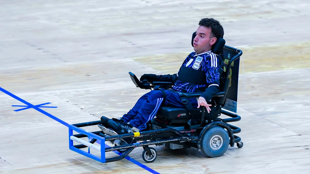 Khaleb Manzur fue protagonista en momentos importantes del partido cuando Dinamarca se acercaba al empate, aunque luego la Argentina supo definir el pleito| Foto: IG @PeriSoler
