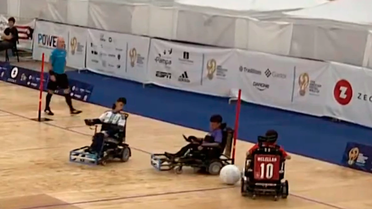 Argentina tuvo trabajo en la defensa ante un rival como los Ingleses que por la mínima los vencieron en la semifinal mundialista | Foto: Youtube FIPFA