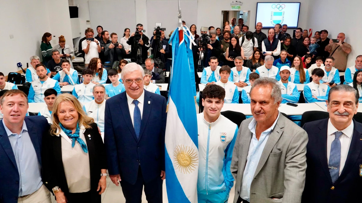 Fernández landa, el gimnasta argentino que portará la bandera nacional en Dakar junto a la nadadora Cecilia Dieleke | Foto: Prensa COA
