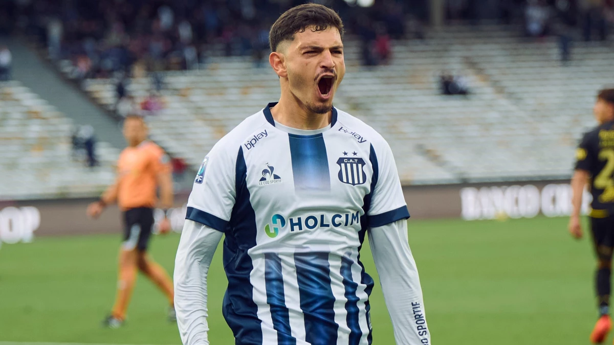 El uruguayo Alvarez Martínez esperanza de gol de la T. foto: @tallerescbaoficial.