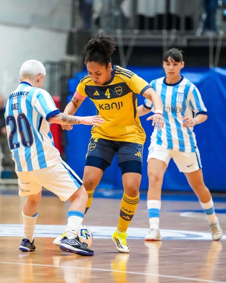 Foto:@BocaFutsal. La colombiana Mosquera busca eliminar la marca de Rocío Báez. Ganó Racing por 5-3