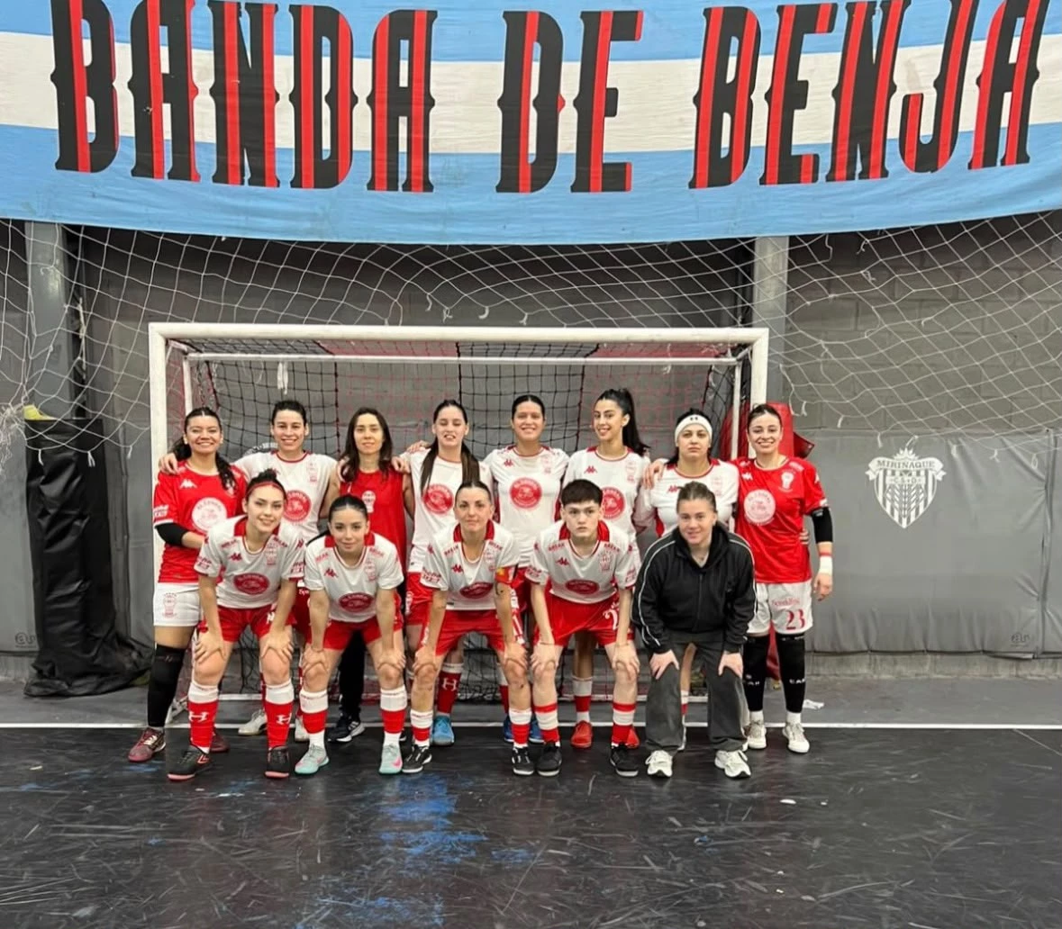 Foto: Prensa Futsal Huracán. El equipo femenino del Globo venció a All Boys por 6-5