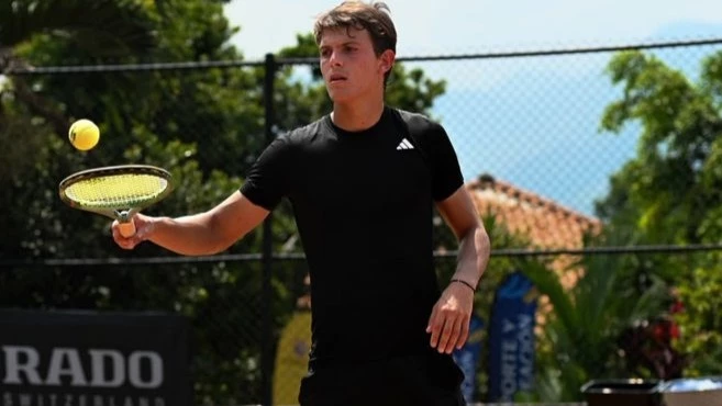 Foto: el argentino Carlos María Zárate pasó a los octavos de final del Challenger de Guayaquil